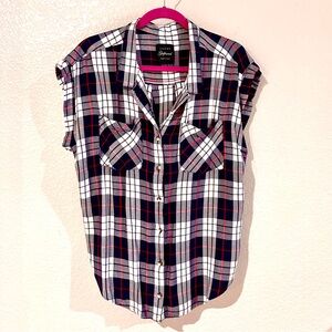 Plaid short sleeve shirt